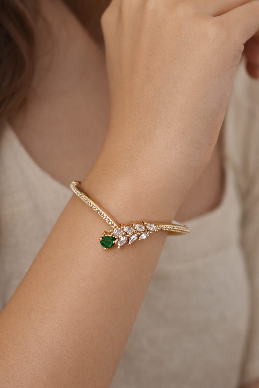 Emerald Leaf Grace Kada