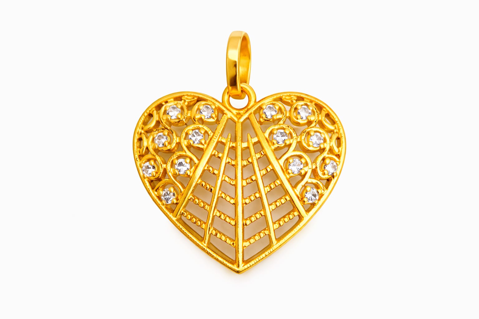Elegant Heart Gold Pendant with Crystal Stones – Modern Ethnic Fusion