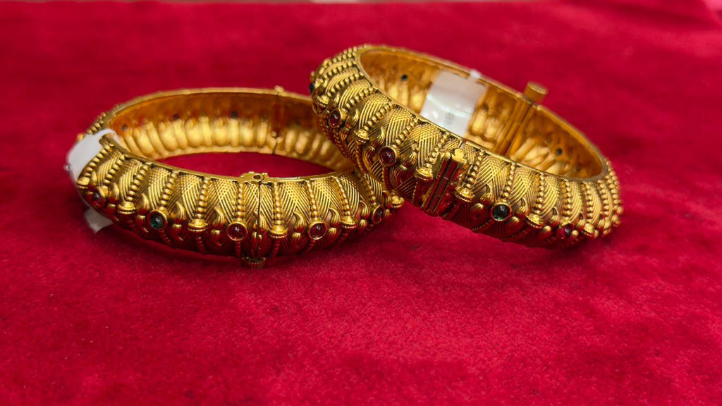 Traditional Indian Antique Gold-finish Bangles