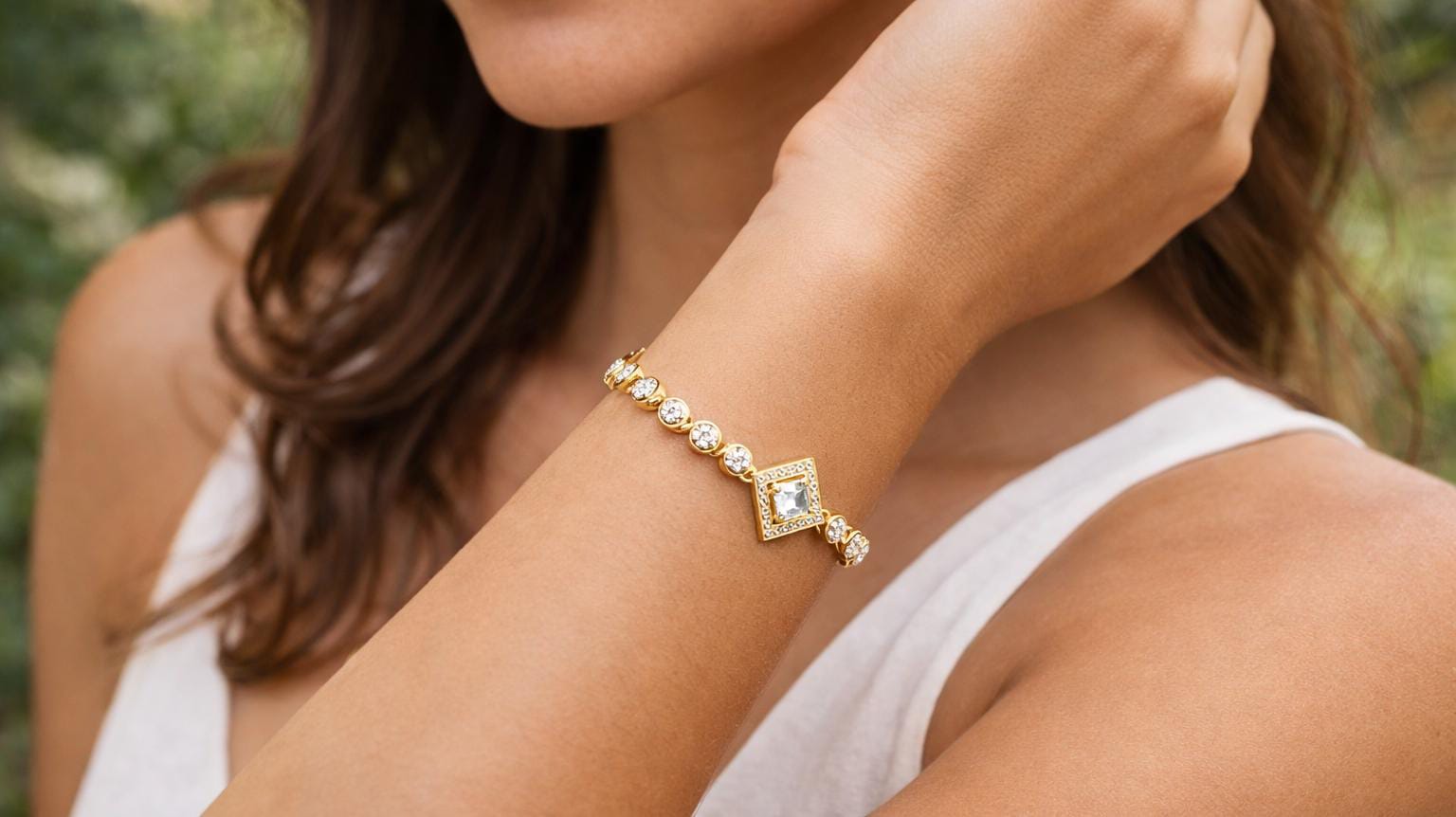 Diamond-Shape Crystal Charm Bracelet