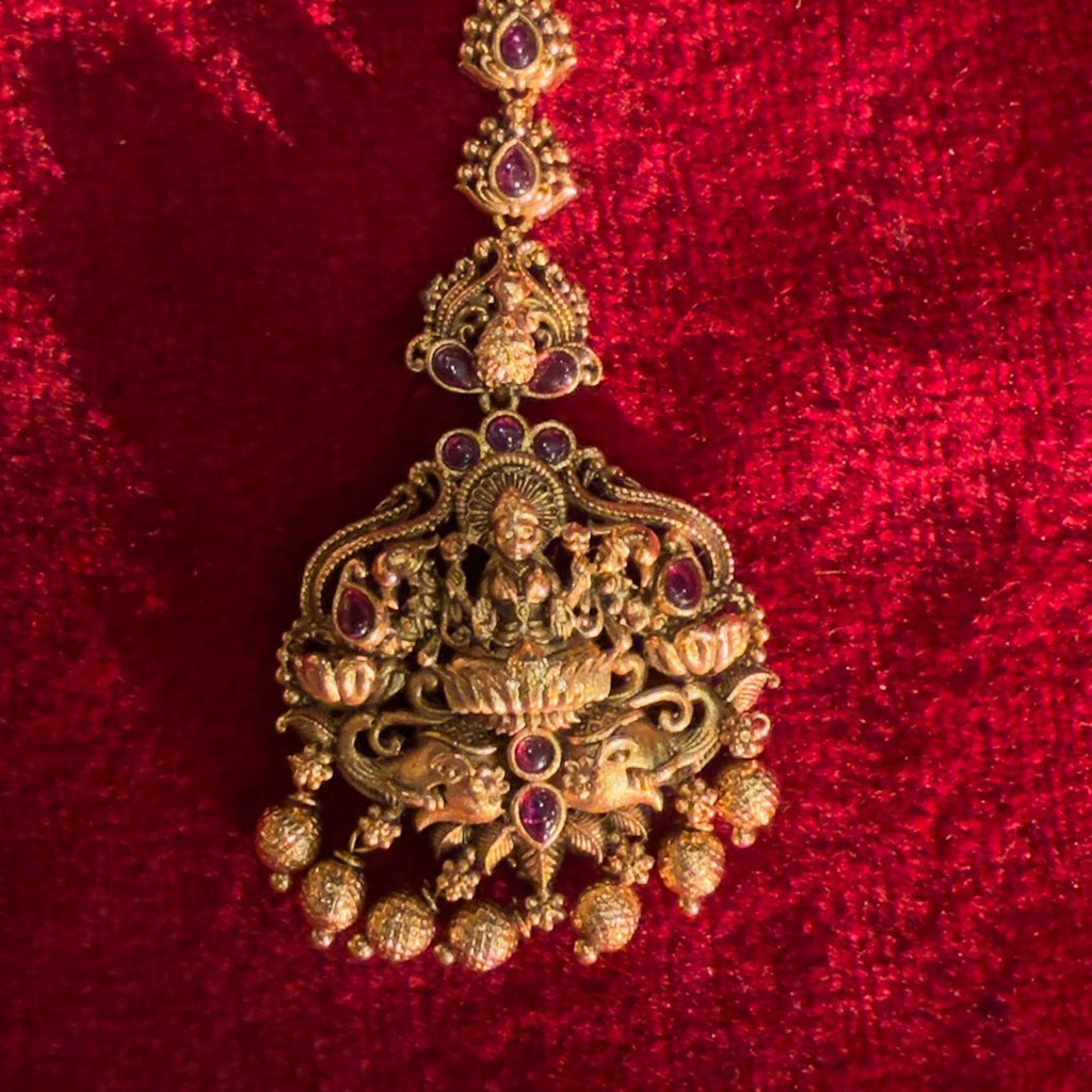 Traditional gold temple maangteeka